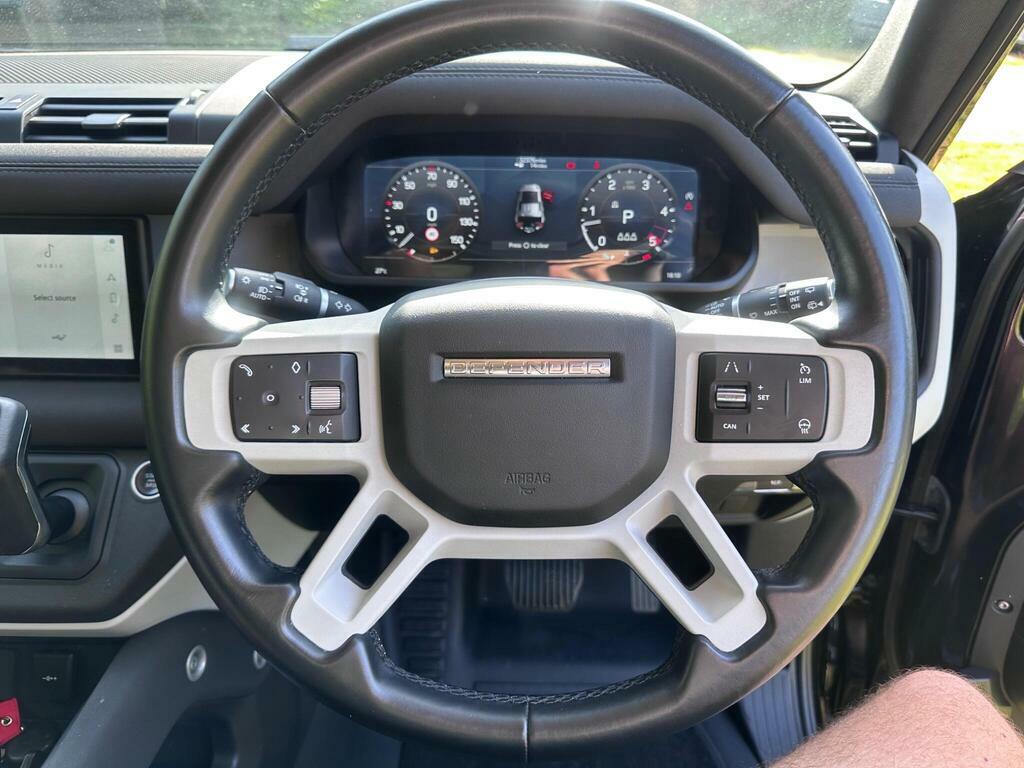 Land Rover Defender 110 Defender X-dynamic Hse Phev Black #30