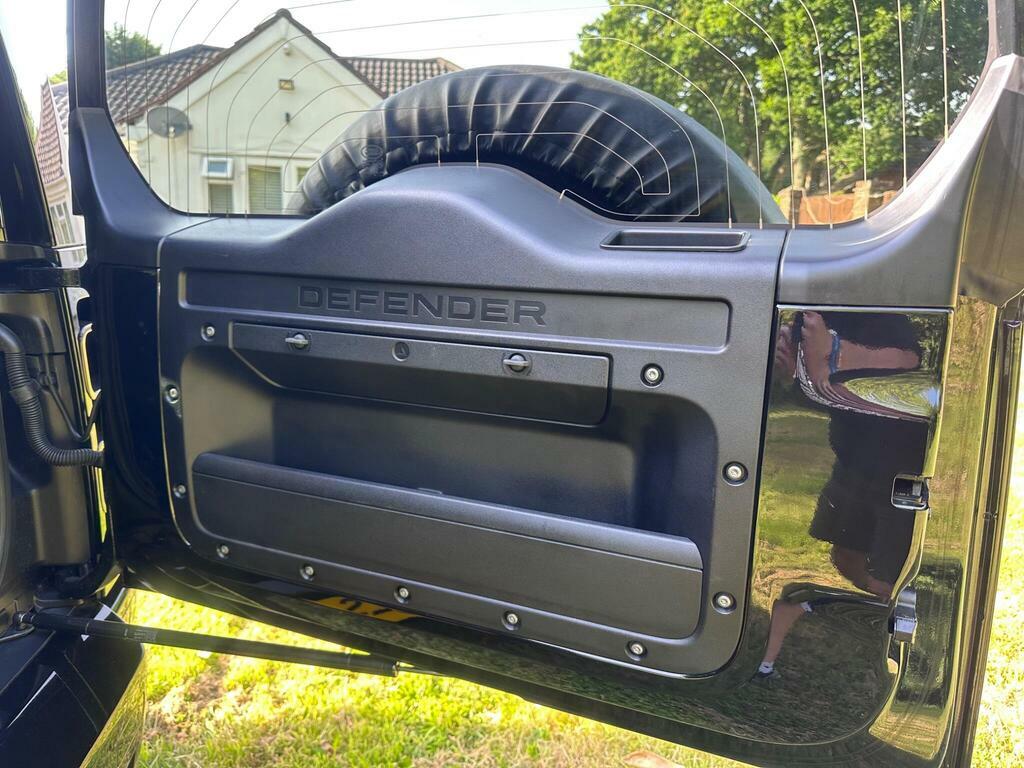 Land Rover Defender 110 Defender X-dynamic Hse Phev Black #23