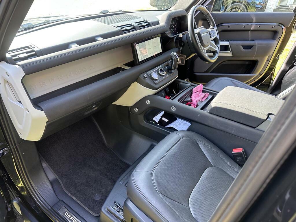 Land Rover Defender 110 Defender X-dynamic Hse Phev Black #26