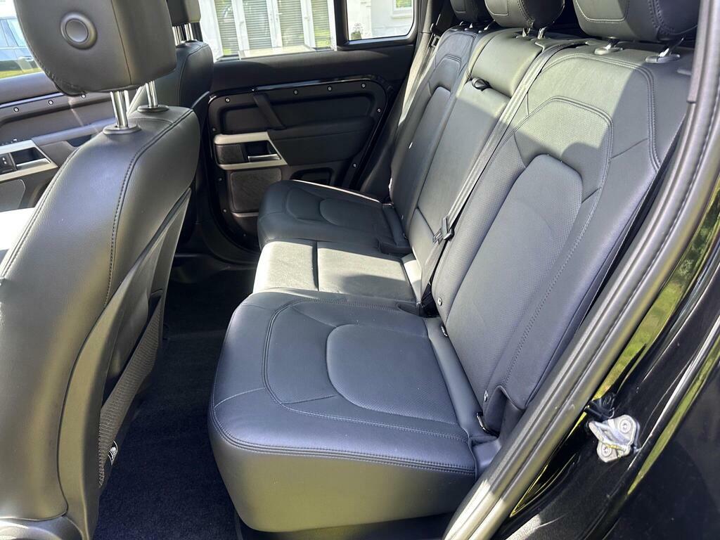Land Rover Defender 110 Defender X-dynamic Hse Phev Black #25