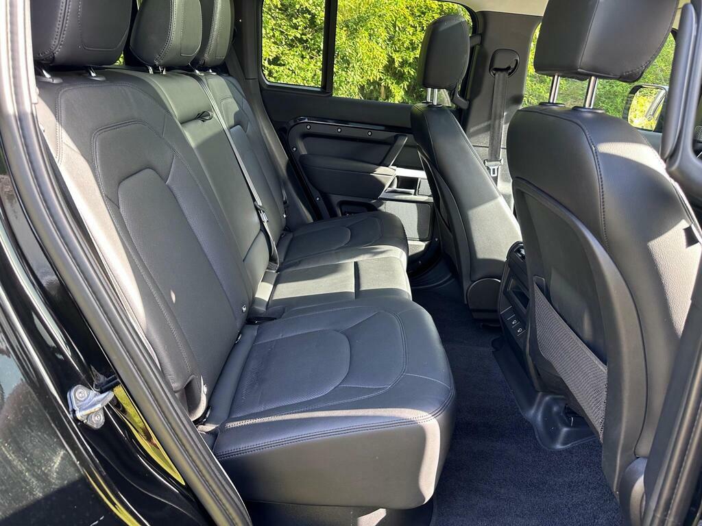 Land Rover Defender 110 Defender X-dynamic Hse Phev Black #20