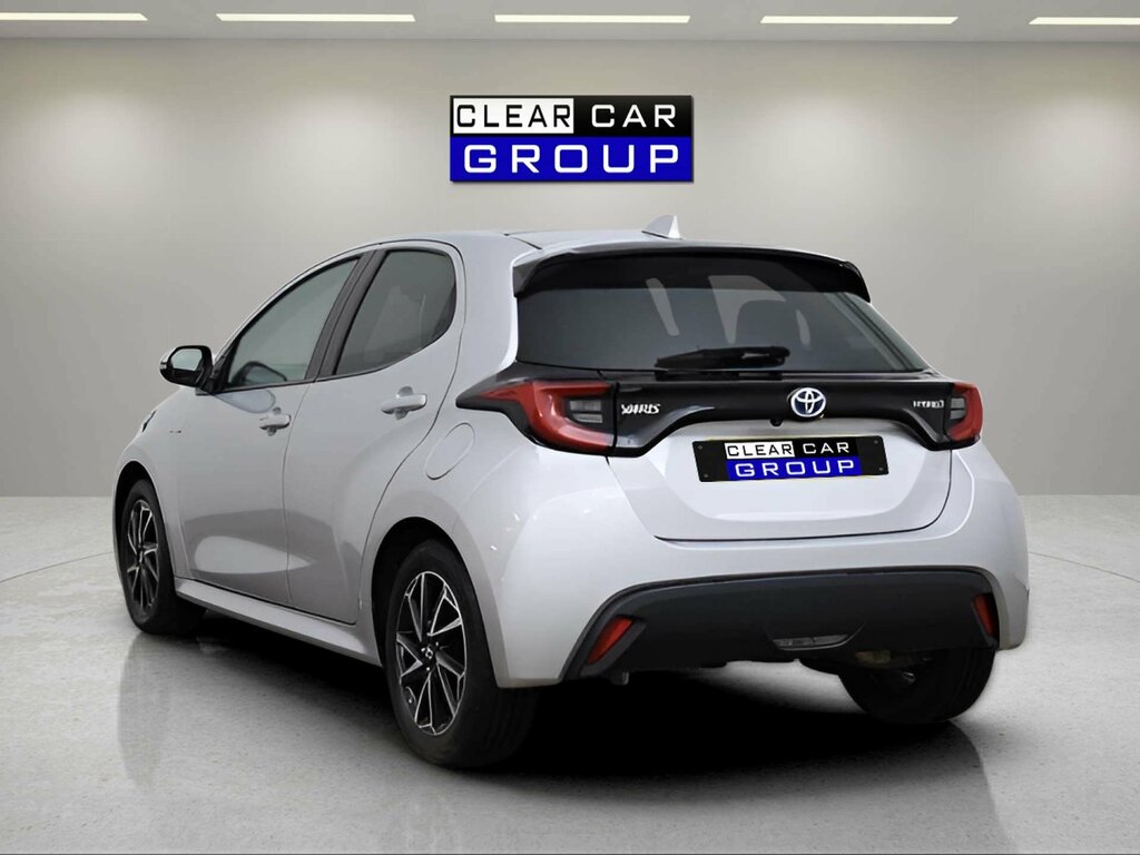 Toyota Yaris 1.5 Vvt-h Design E-cvt Euro 6 Ss Silver #2