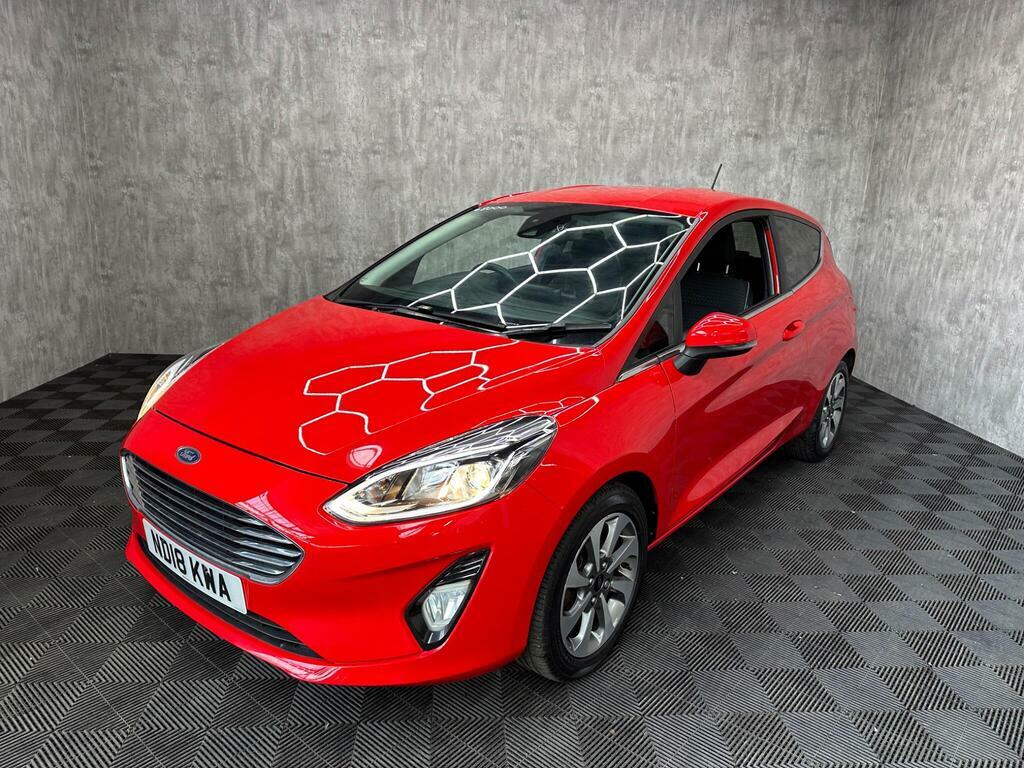 Ford Fiesta 1.1 Ti-vct Zetec Euro 6 S S Red