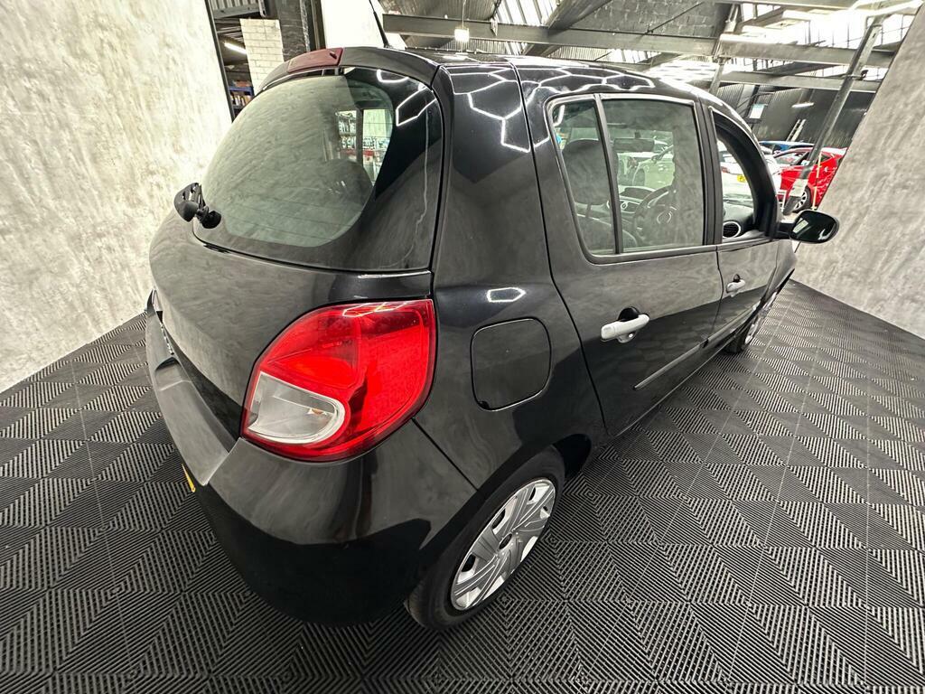 Renault Clio Dynamique Blue #9
