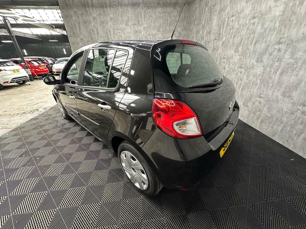 Renault Clio Dynamique Blue #13