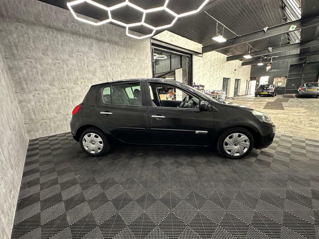 Renault Clio Dynamique Blue #7