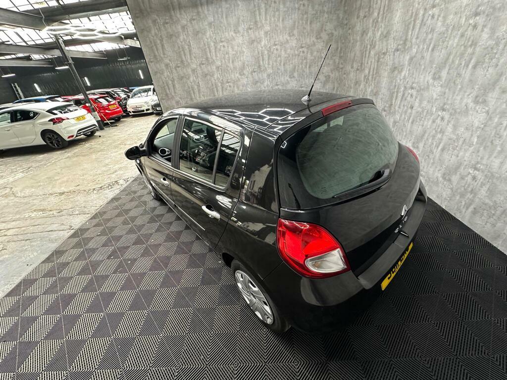 Renault Clio Dynamique Blue #14