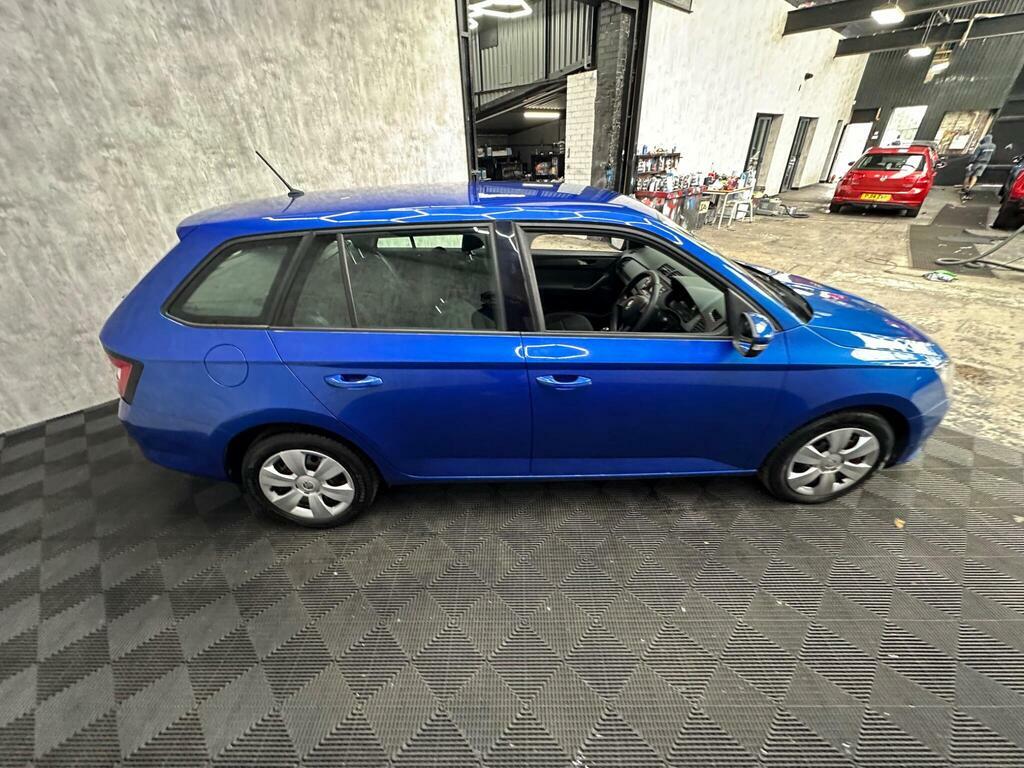 Skoda Fabia 1.4 Tdi Se Dsg Blue #7