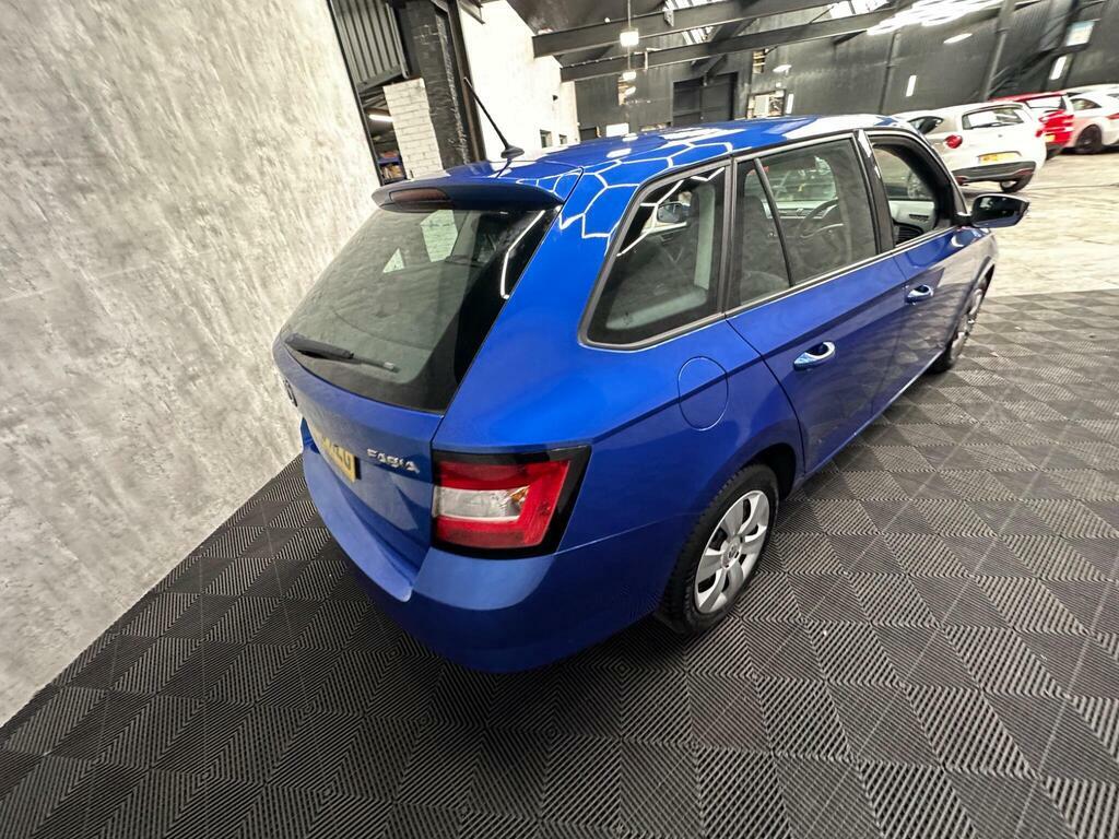 Skoda Fabia 1.4 Tdi Se Dsg Blue #8