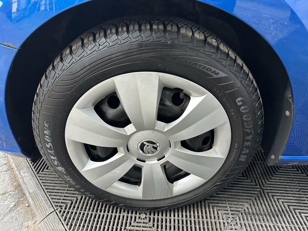 Skoda Fabia 1.4 Tdi Se Dsg Blue #16