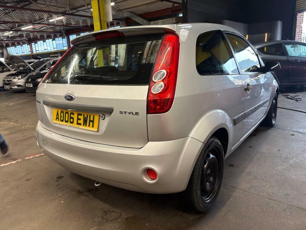 Ford Fiesta 1.25 Style Climate Silver #6