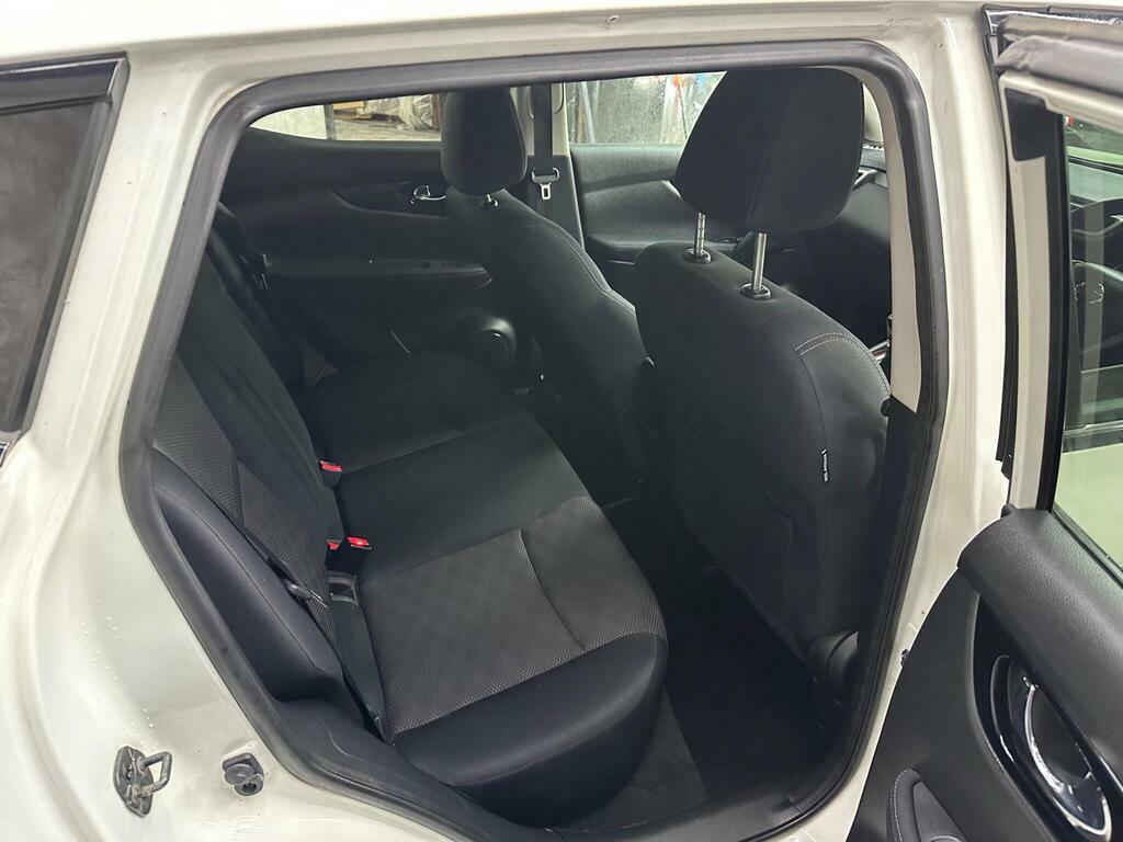 Nissan Qashqai Suv Red #24