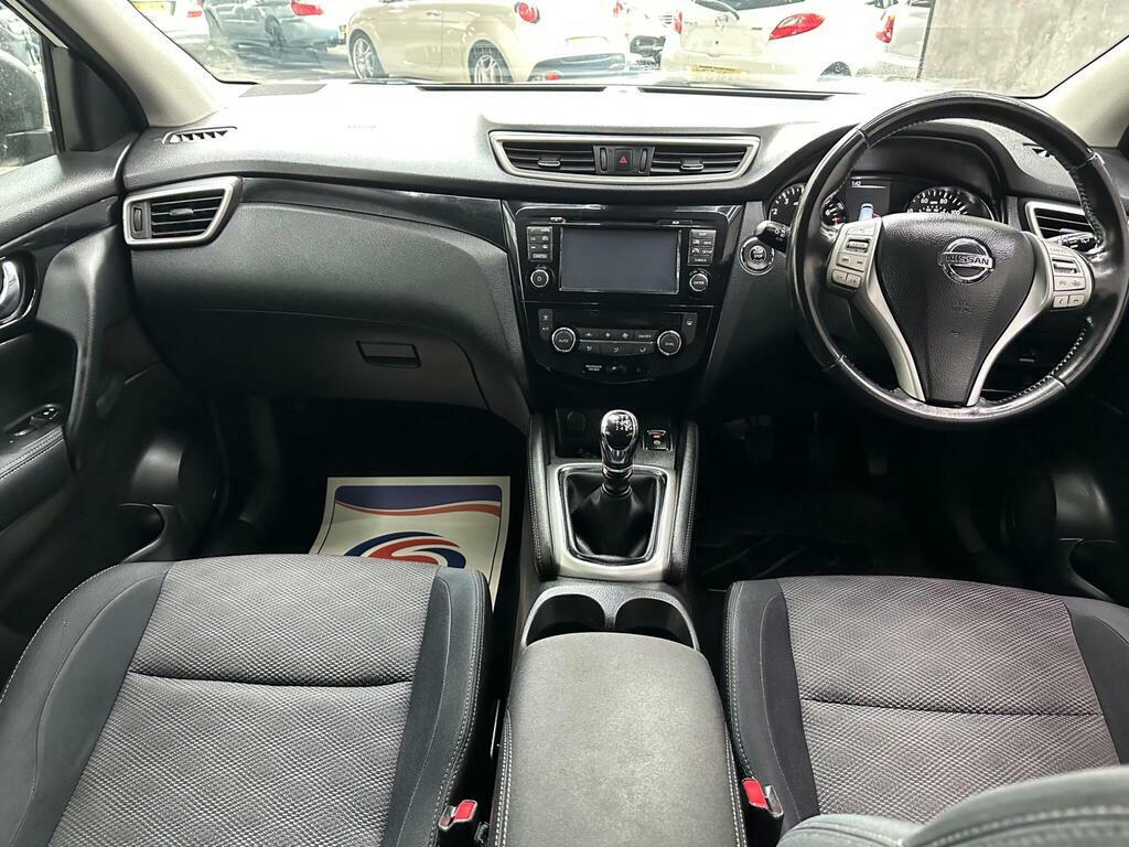 Nissan Qashqai Suv Red #23