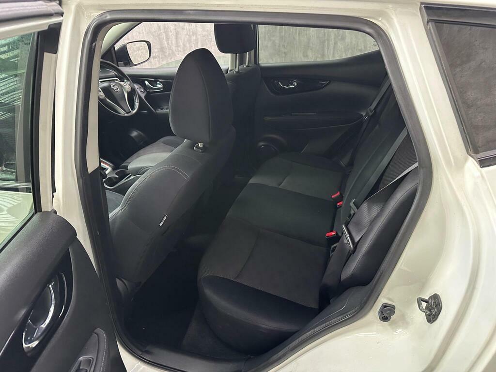 Nissan Qashqai Suv Red #25