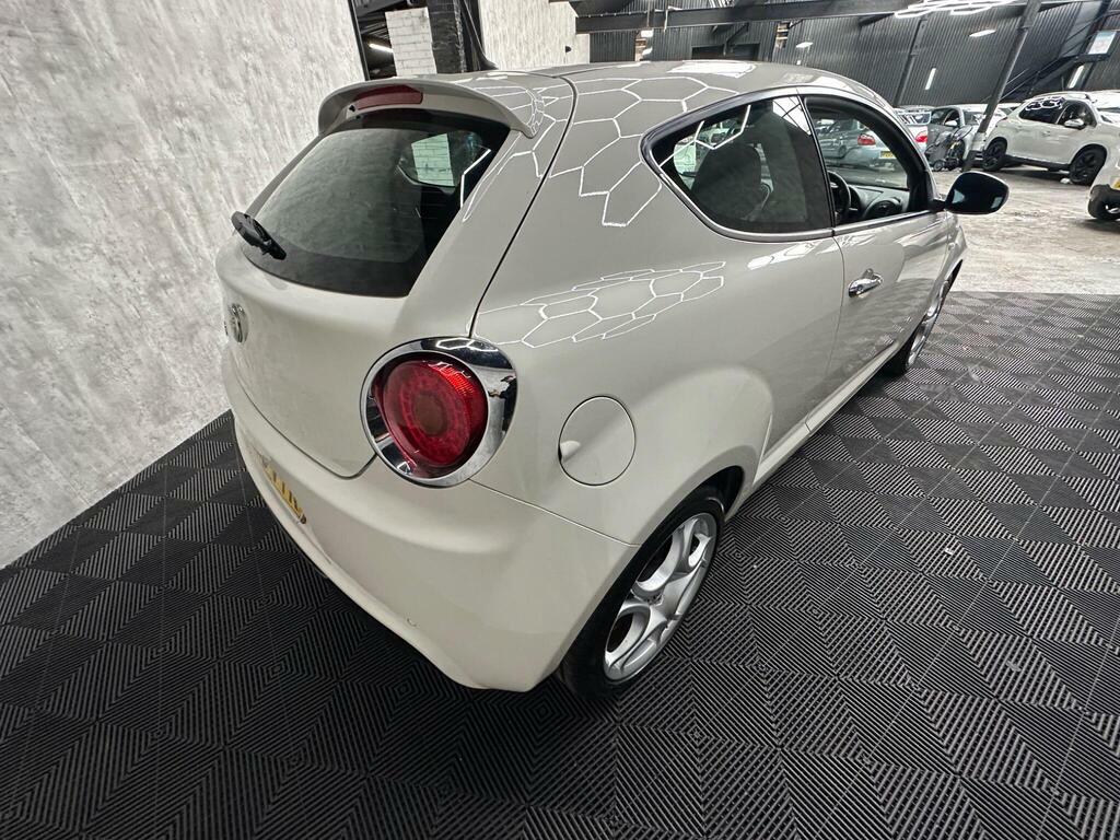 Alfa Romeo MiTo Hatchback 1.6 Jtdm-2 Distinctive 2013 Red #9