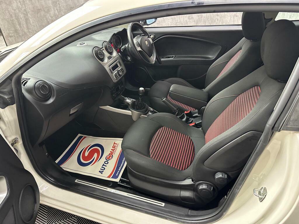 Alfa Romeo MiTo Hatchback 1.6 Jtdm-2 Distinctive 2013 Red #22