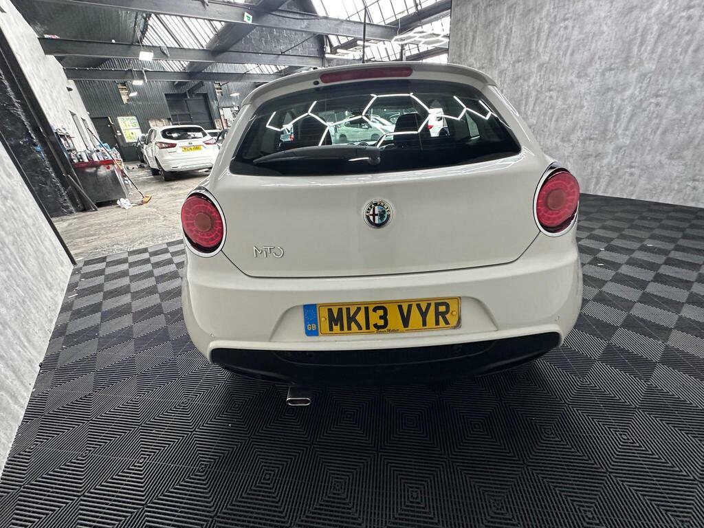 Alfa Romeo MiTo Hatchback 1.6 Jtdm-2 Distinctive 2013 Red #11