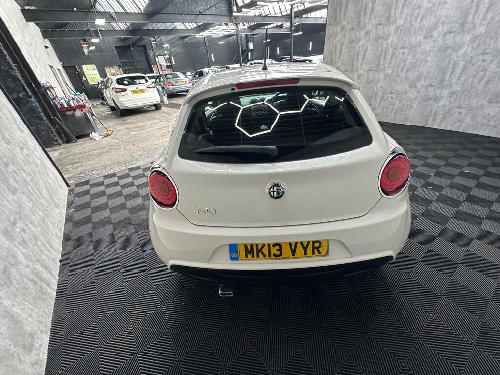 Alfa Romeo MiTo Hatchback 1.6 Jtdm-2 Distinctive 2013 Red #12