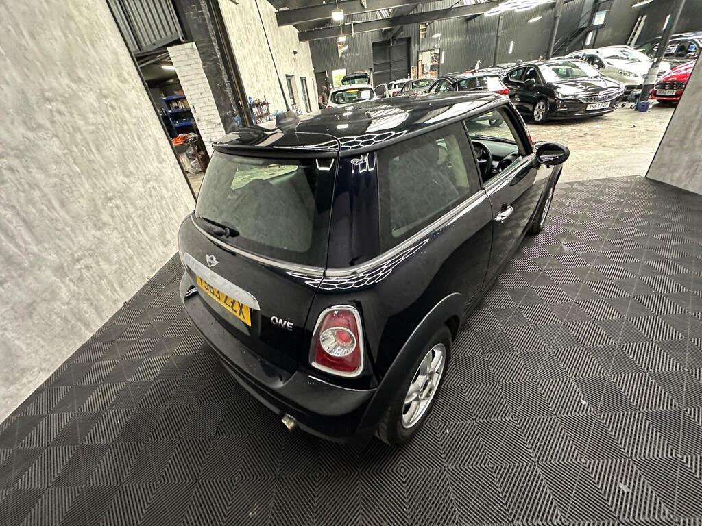 Mini Hatch 1.2 One Euro 6 Ss Red #9