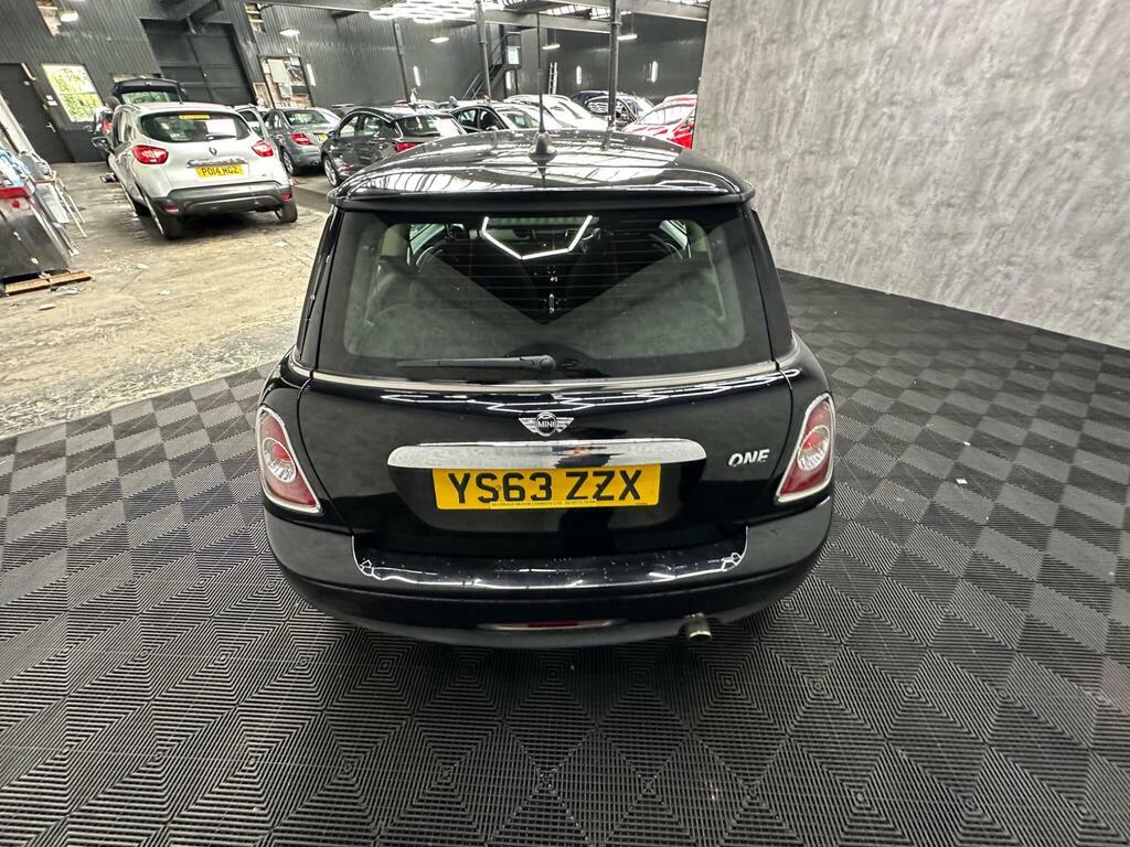 Mini Hatch 1.2 One Euro 6 Ss Red #11