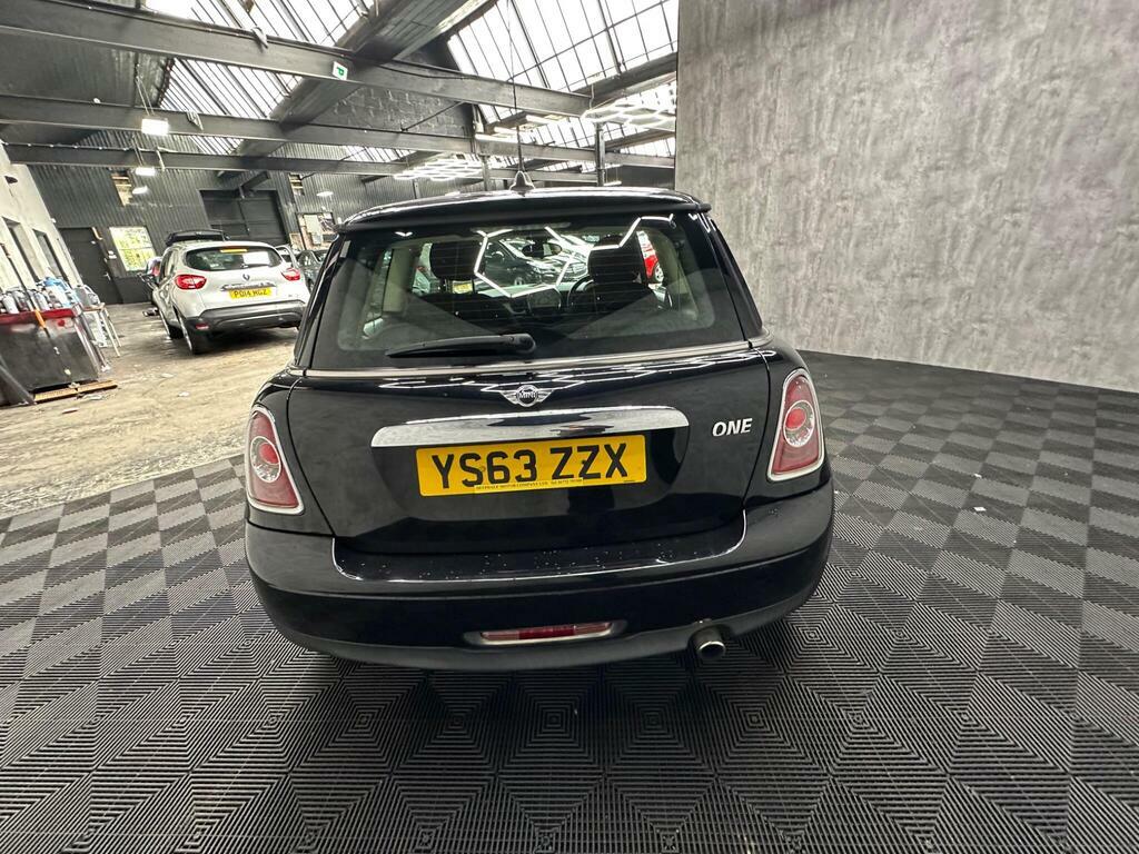 Mini Hatch 1.2 One Euro 6 Ss Red #10