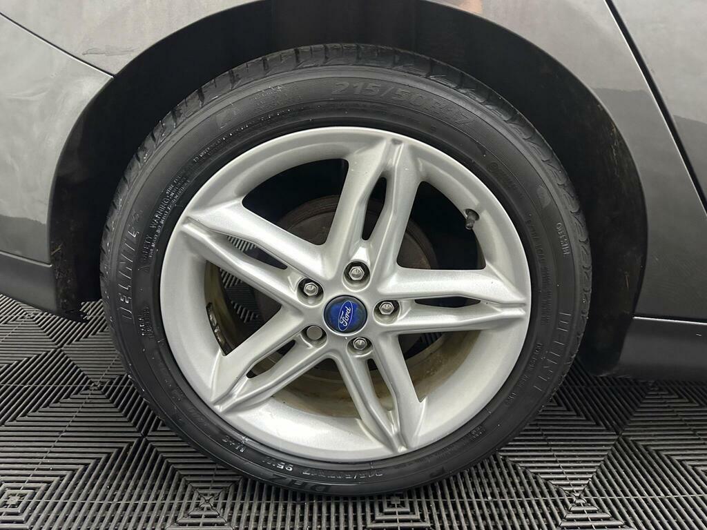 Ford Focus Zetec Grey #19