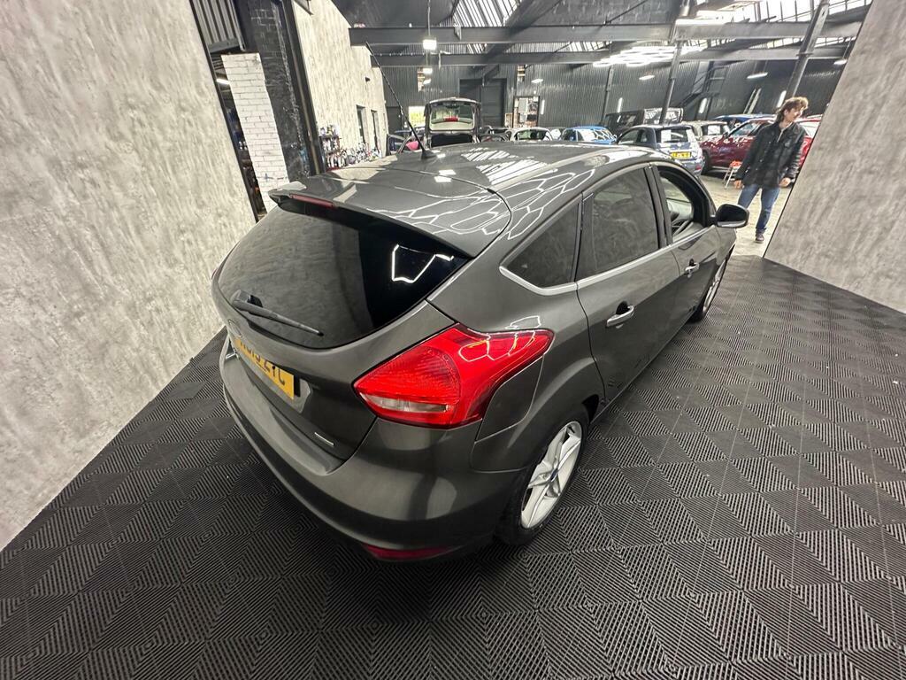 Ford Focus Zetec Grey #10