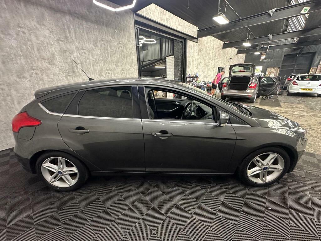 Ford Focus Zetec Grey #7