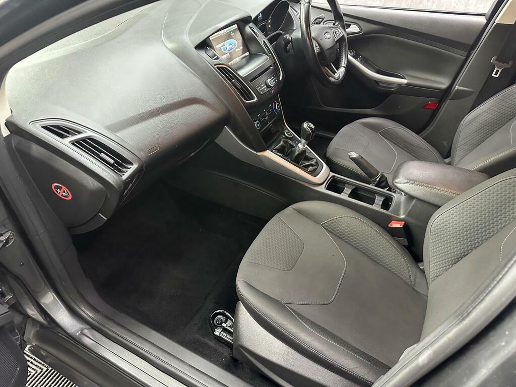 Ford Focus Zetec Grey #23