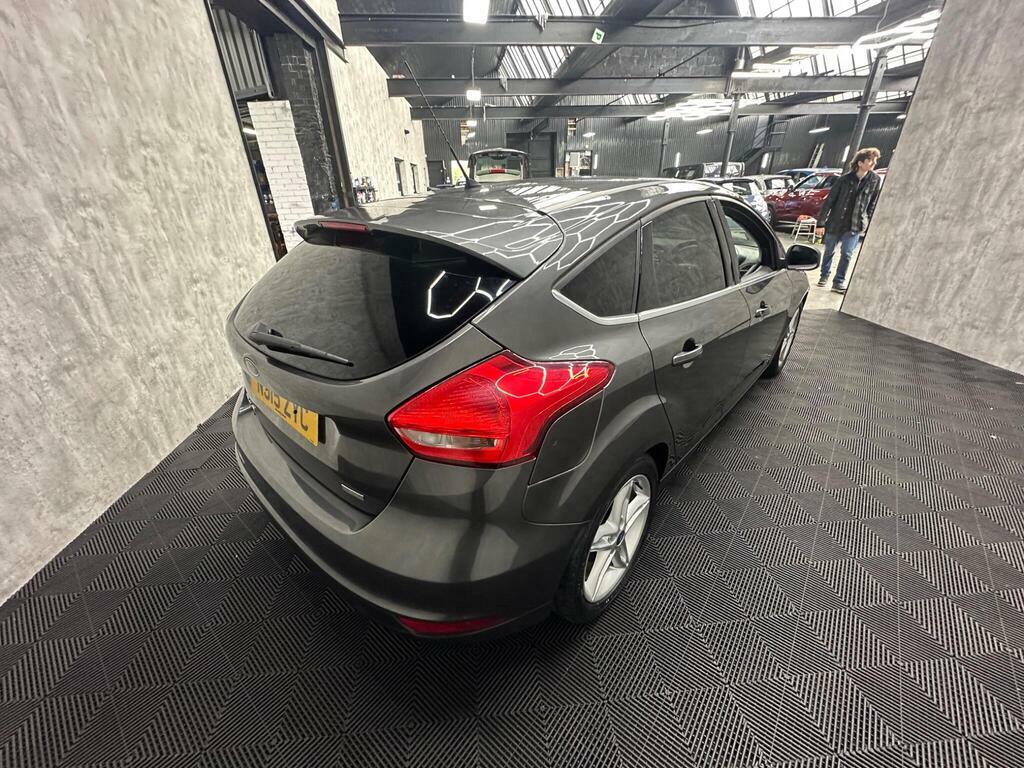 Ford Focus Zetec Grey #9