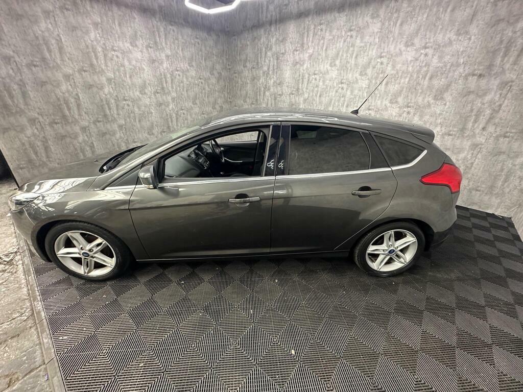 Ford Focus Zetec Grey #16