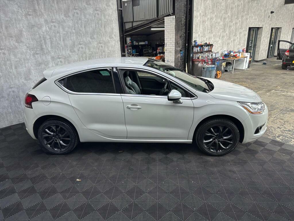 Citroen DS4  White #8