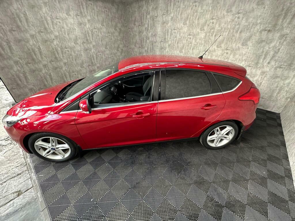 Ford Focus 1.5 Tdci Titanium Hatchback Silver #15
