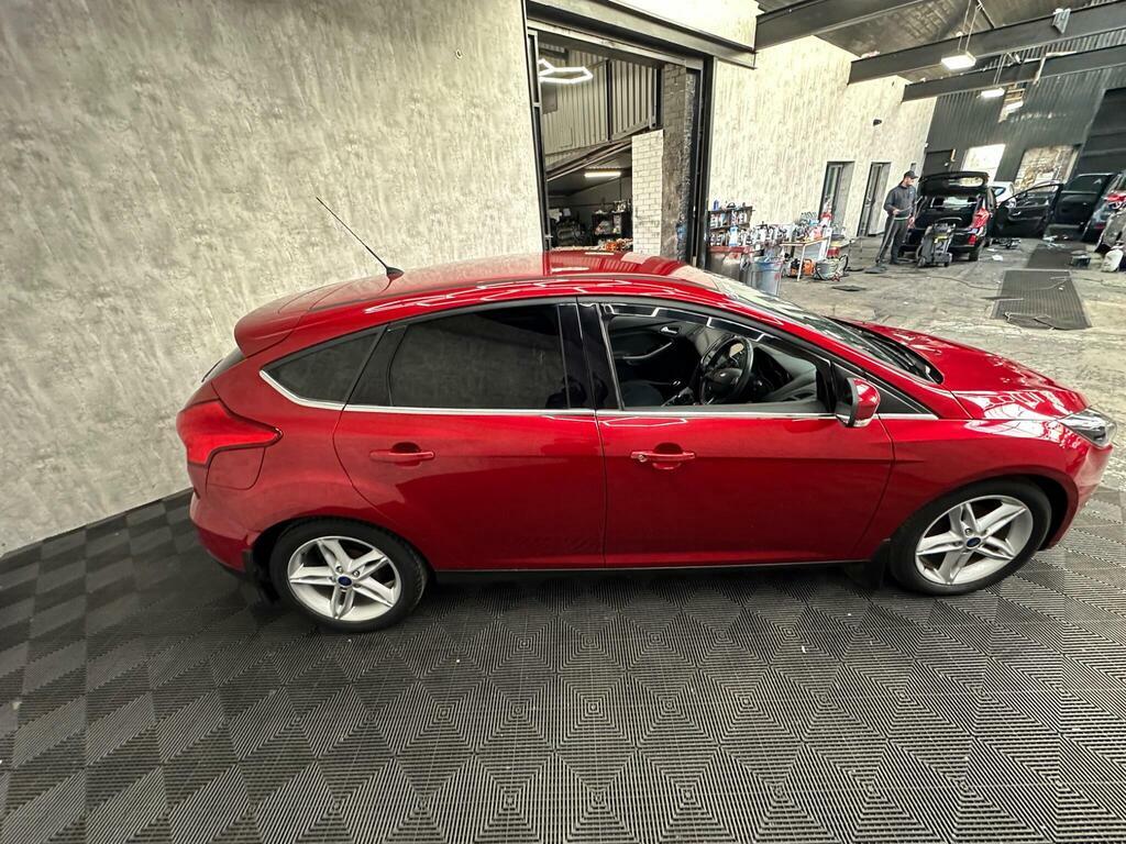 Ford Focus 1.5 Tdci Titanium Hatchback Silver #7
