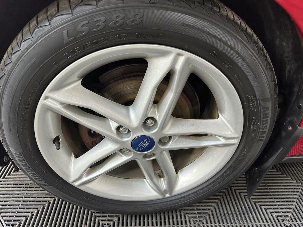 Ford Focus 1.5 Tdci Titanium Hatchback Silver #16