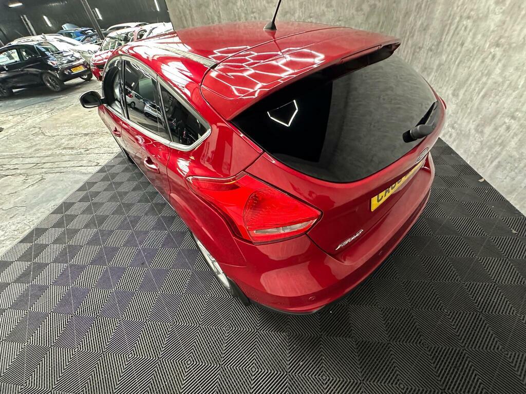 Ford Focus 1.5 Tdci Titanium Hatchback Silver #13