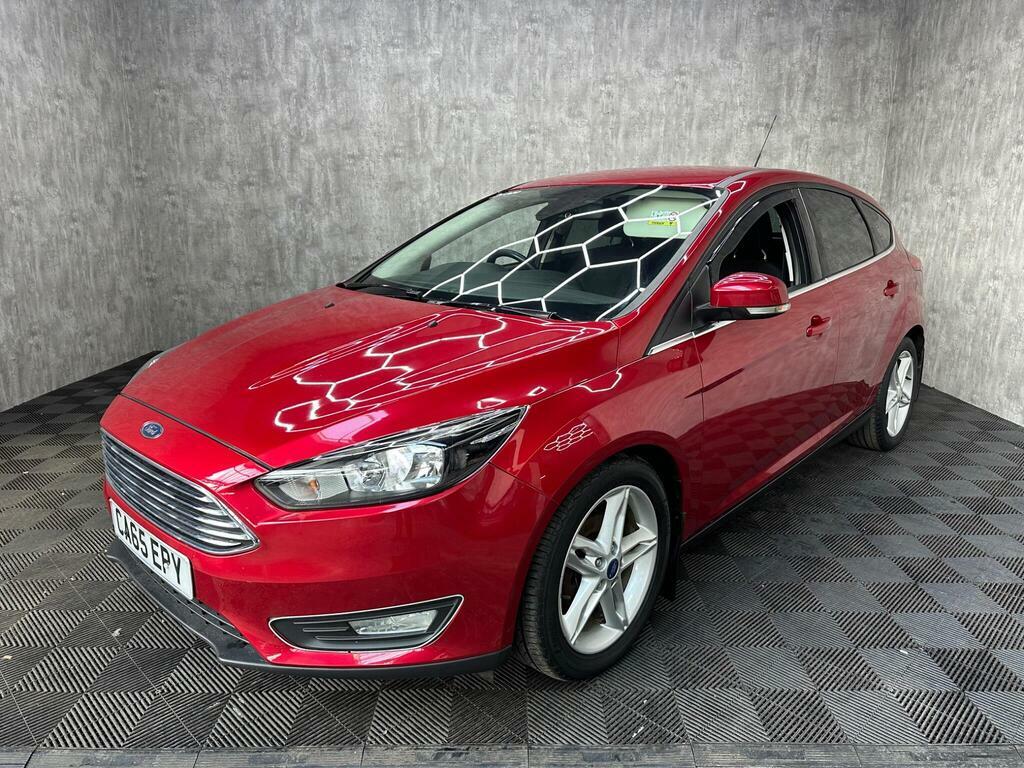 Ford Focus 1.0T Ecoboost Zetec Euro 6 S S Red