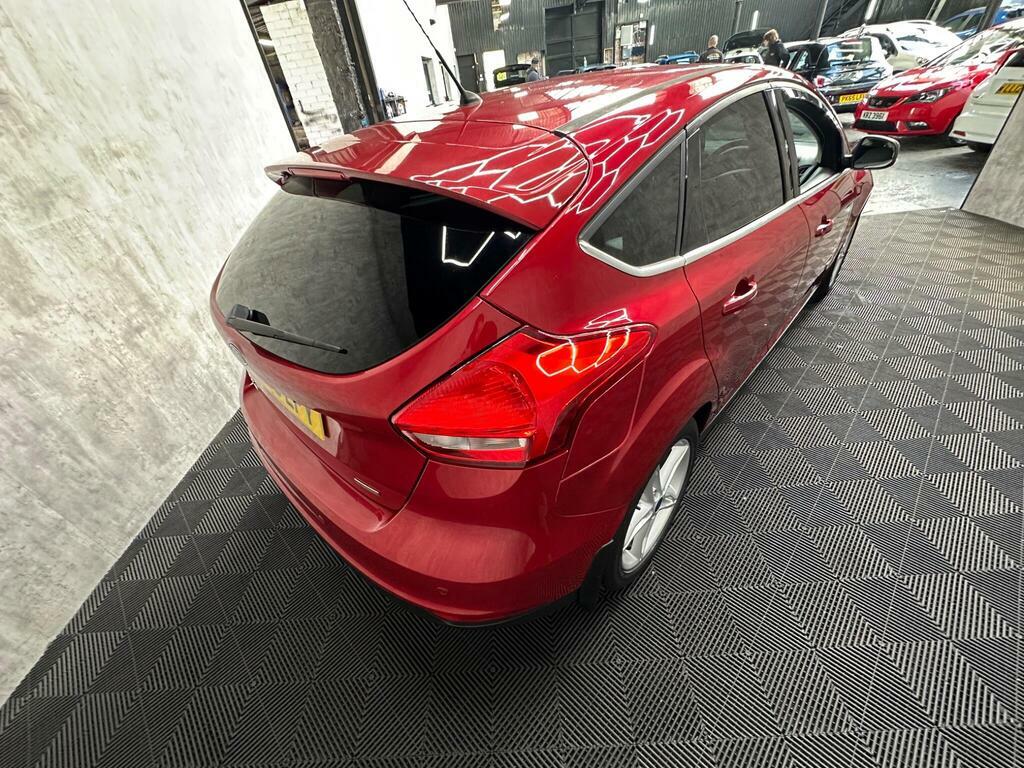 Ford Focus 1.5 Tdci Titanium Hatchback Silver #9