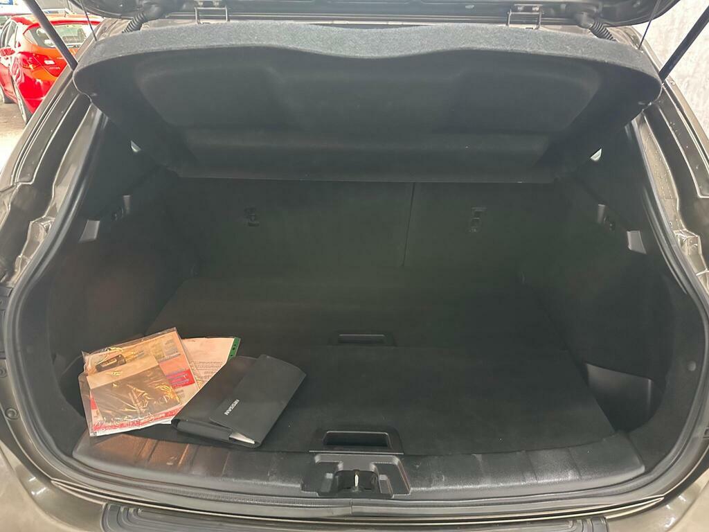 Nissan Qashqai 1.2 Tekna Black #26