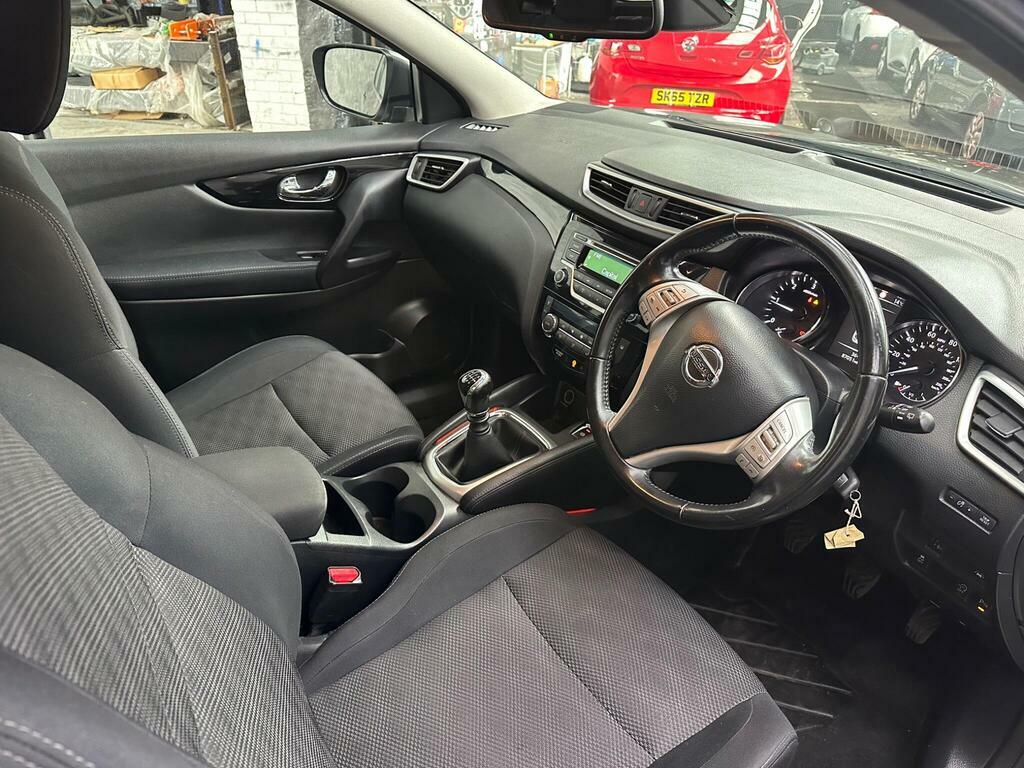 Nissan Qashqai 1.2 Tekna Black #21