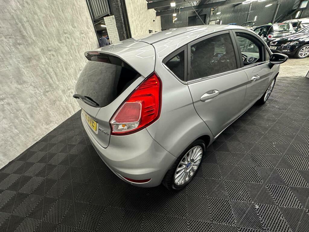 Ford Fiesta 1.6 Ecoboost St-2 Orange #9