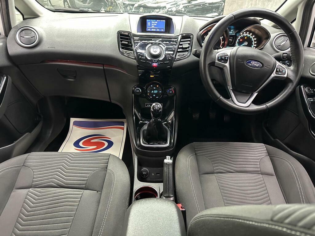 Ford Fiesta 1.6 Ecoboost St-2 Orange #23