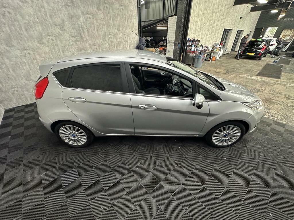 Ford Fiesta 1.6 Ecoboost St-2 Orange #8