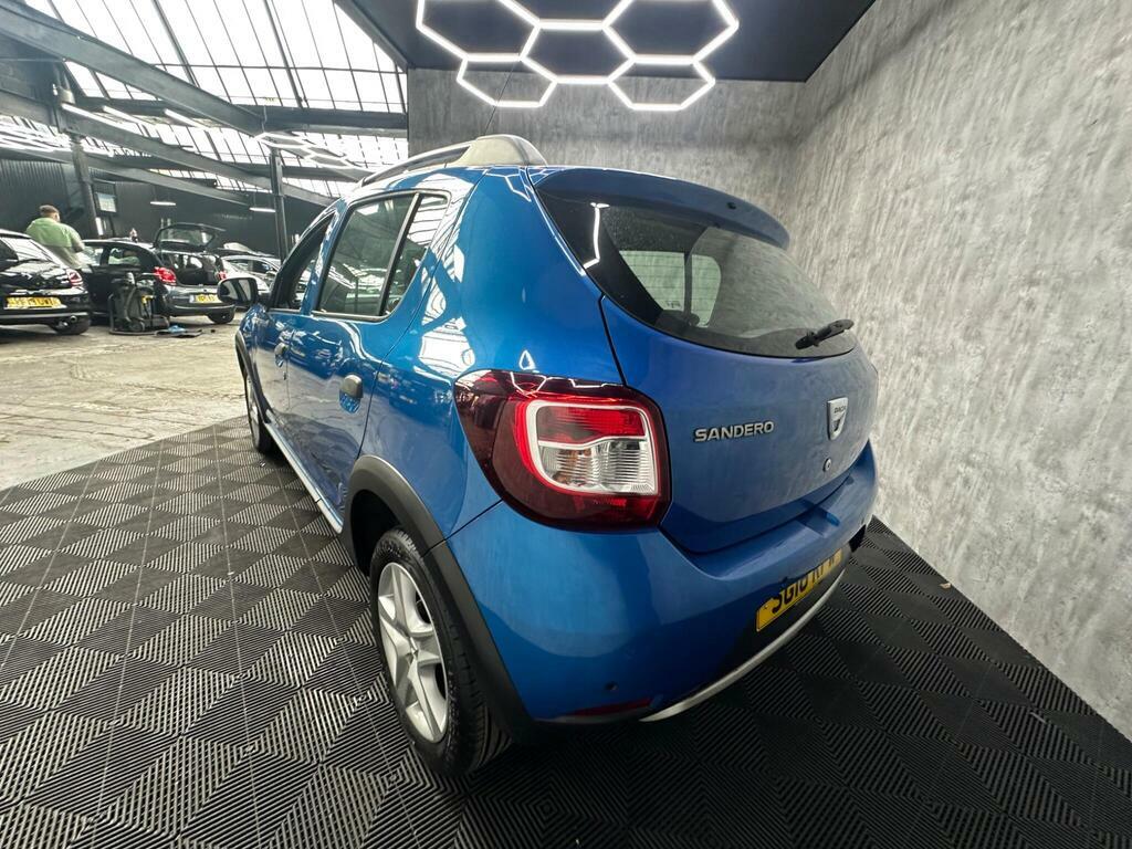 Dacia Sandero Stepway Stepway 1.5 Dci Laureate Euro 6 Ss Black #13