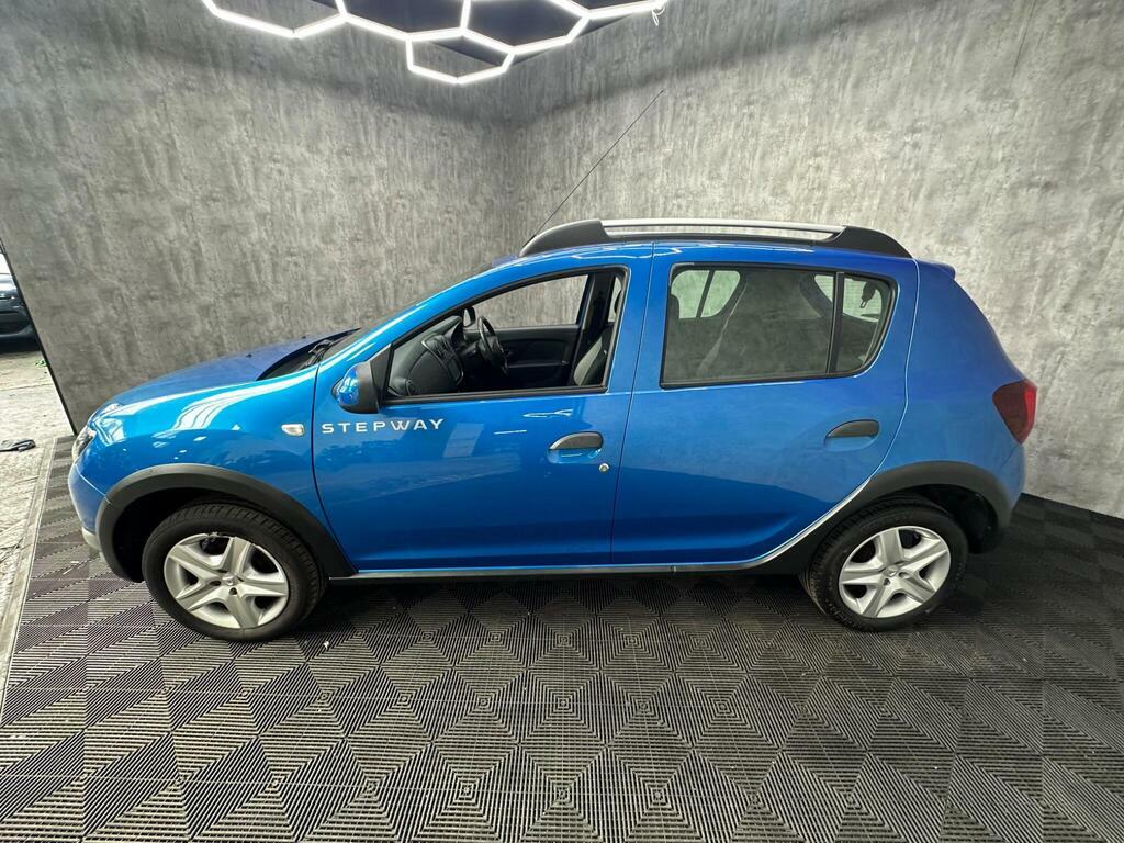 Dacia Sandero Stepway Stepway 1.5 Dci Laureate Euro 6 Ss Black #15