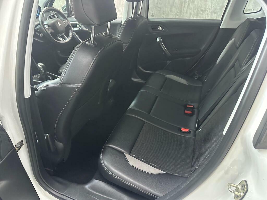 Peugeot 2008 2008 Allure E-hdi White #25