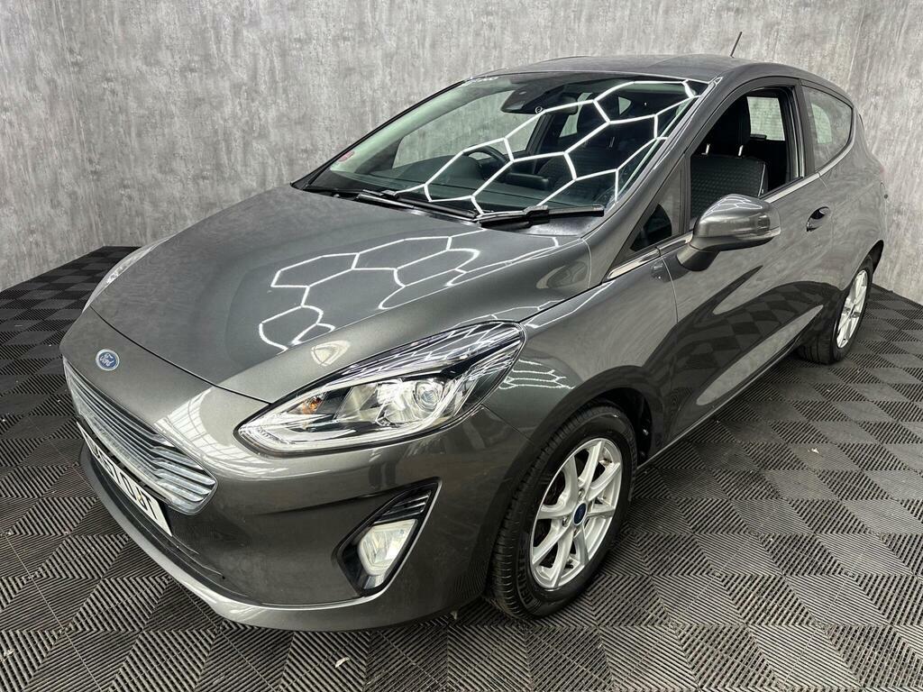 Ford Fiesta 1.1 Ti-vct Zetec Euro 6 S S Grey