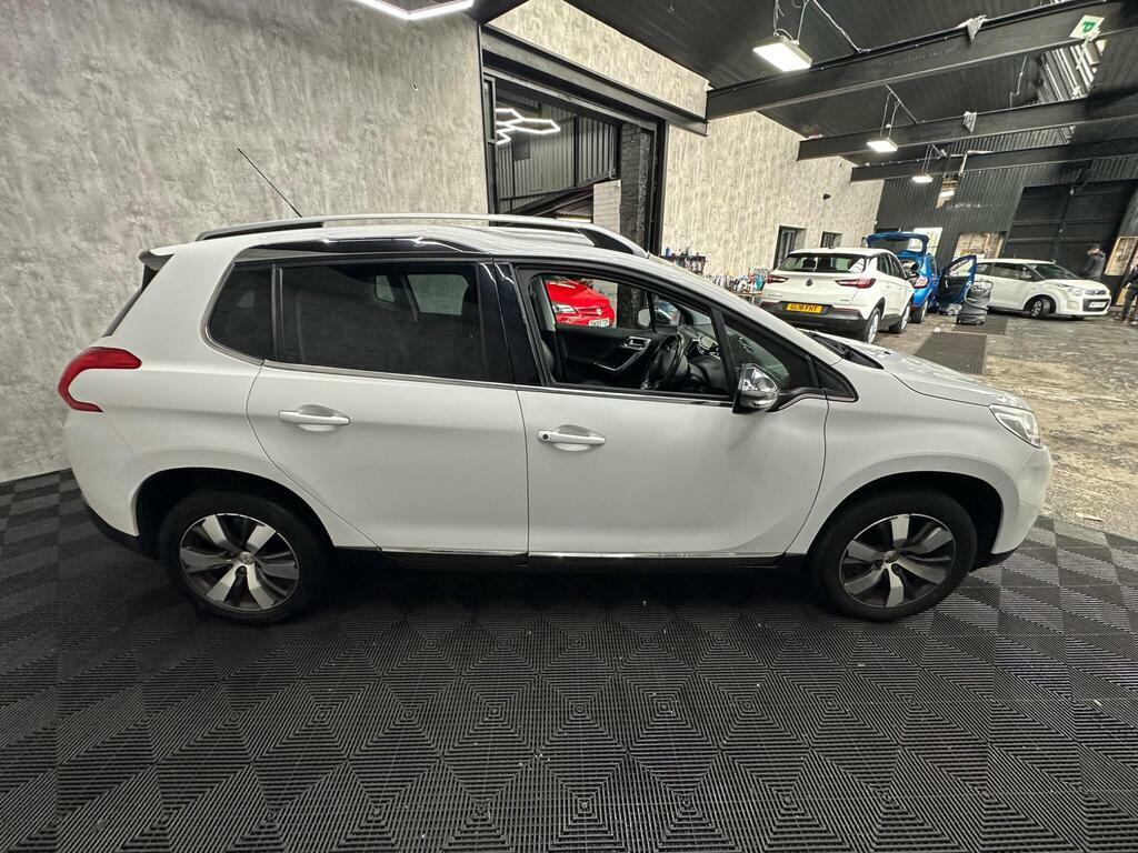 Peugeot 2008 1.4 Hdi Active Red #7