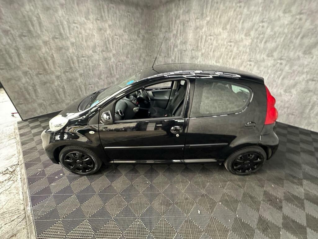 Peugeot 107 Hatchback Blue #16