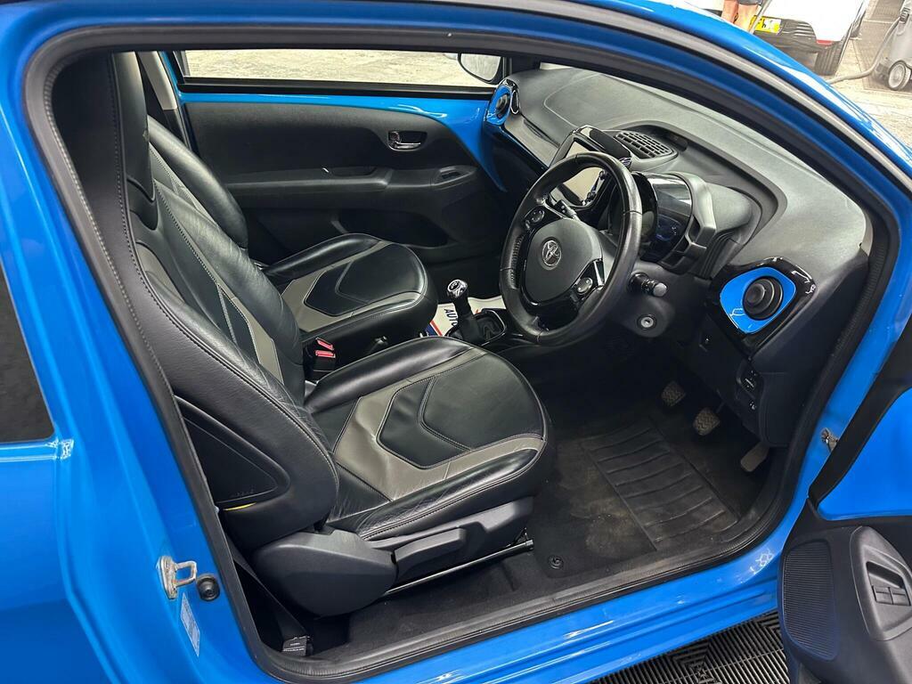 Toyota Aygo 1.0 Vvt-i X-pression White #20